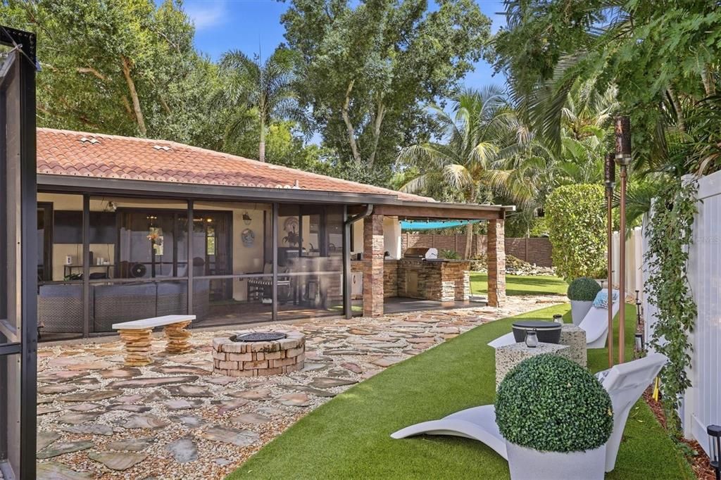 Activo con contrato: $525,000 (3 camas, 2 baños, 1593 Pies cuadrados)