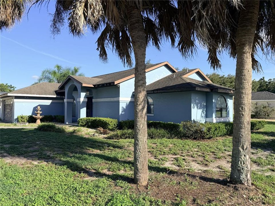 For Sale: $154,000 (2 beds, 2 baths, 1636 Square Feet)