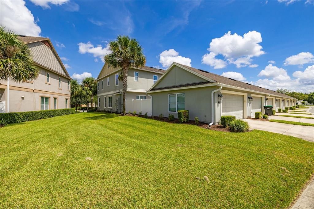 For Sale: $399,000 (3 beds, 2 baths, 1727 Square Feet)