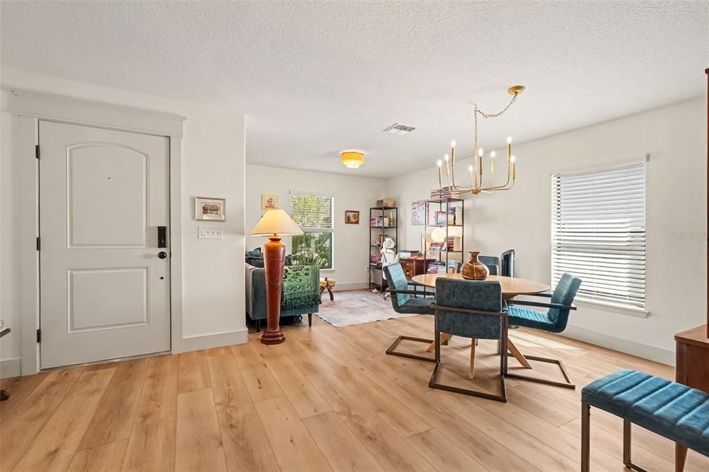 For Sale: $350,000 (4 beds, 2 baths, 1842 Square Feet)