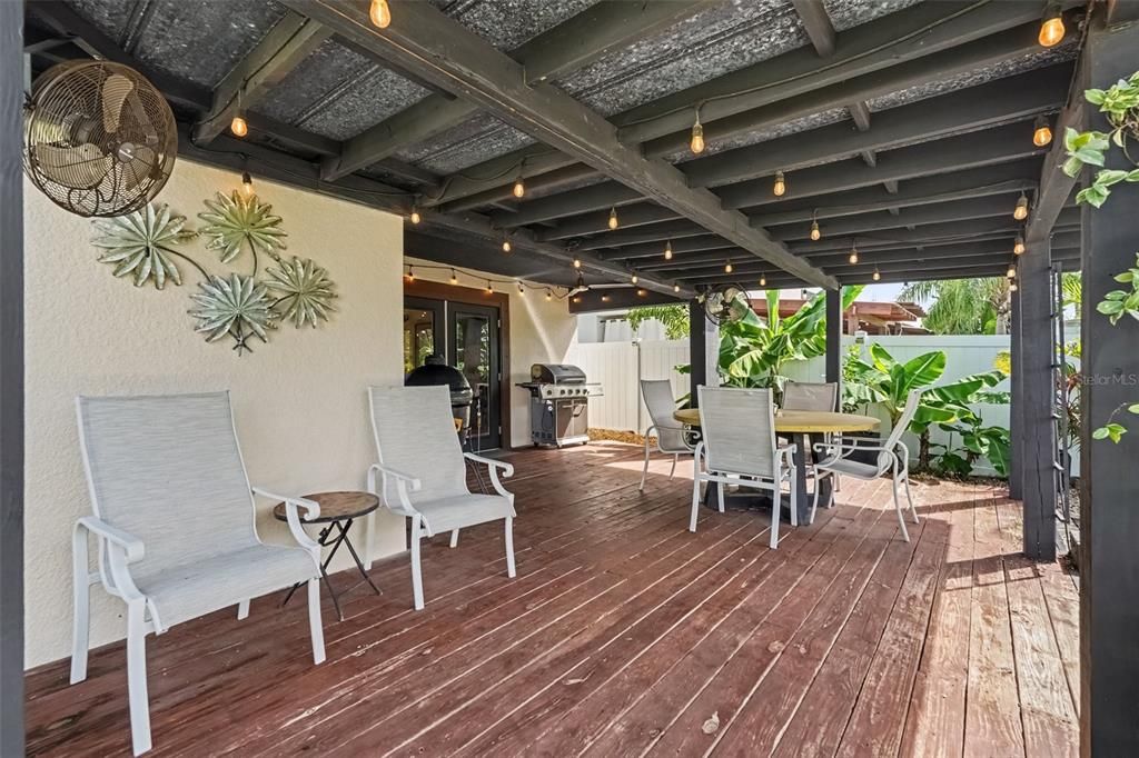 For Sale: $350,000 (4 beds, 2 baths, 1842 Square Feet)