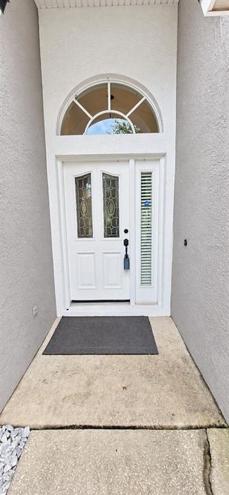 For Rent: $2,600 (3 beds, 2 baths, 1906 Square Feet)