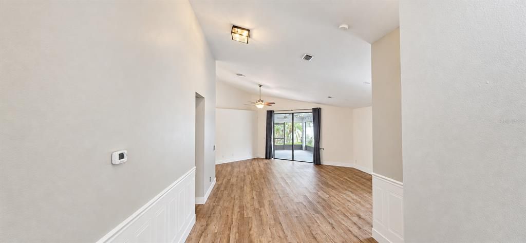 For Rent: $2,600 (3 beds, 2 baths, 1906 Square Feet)