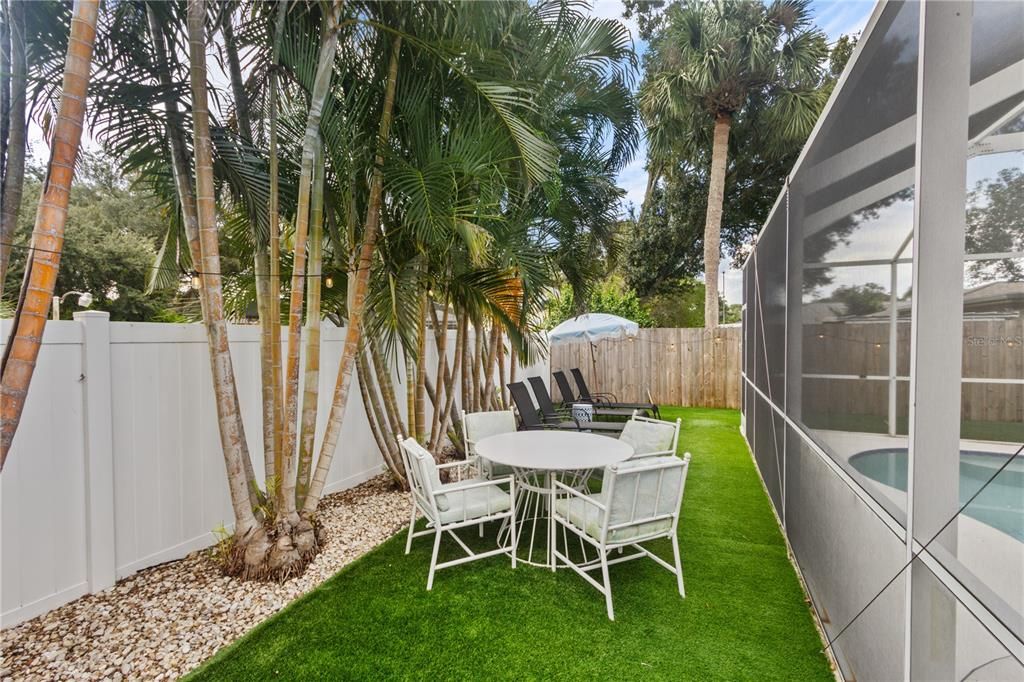 For Sale: $809,000 (4 beds, 3 baths, 2410 Square Feet)