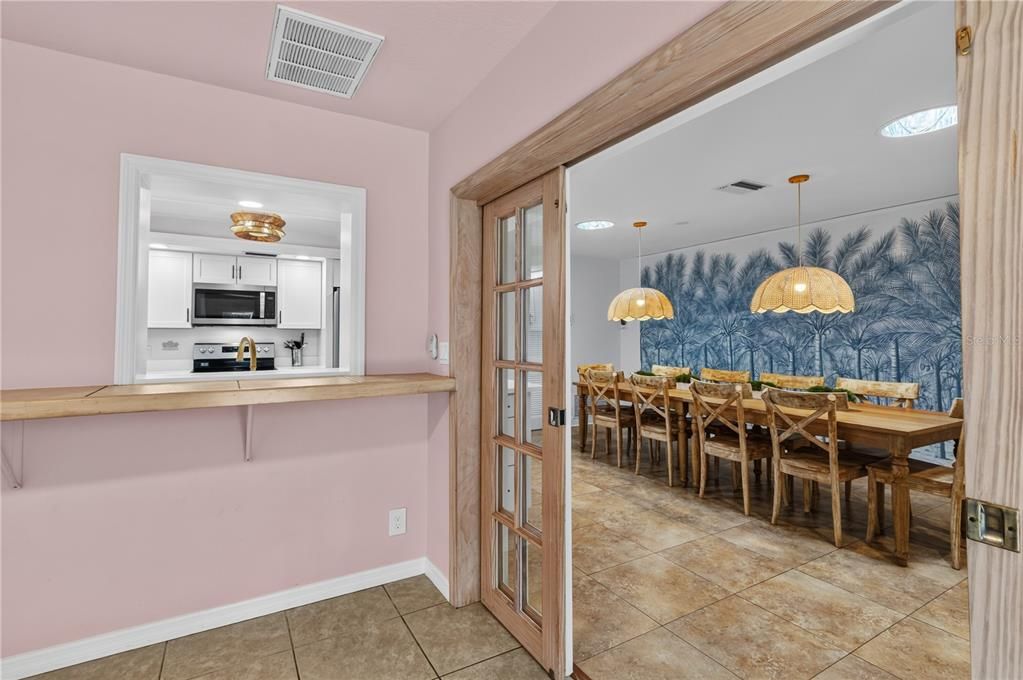 For Sale: $809,000 (4 beds, 3 baths, 2410 Square Feet)