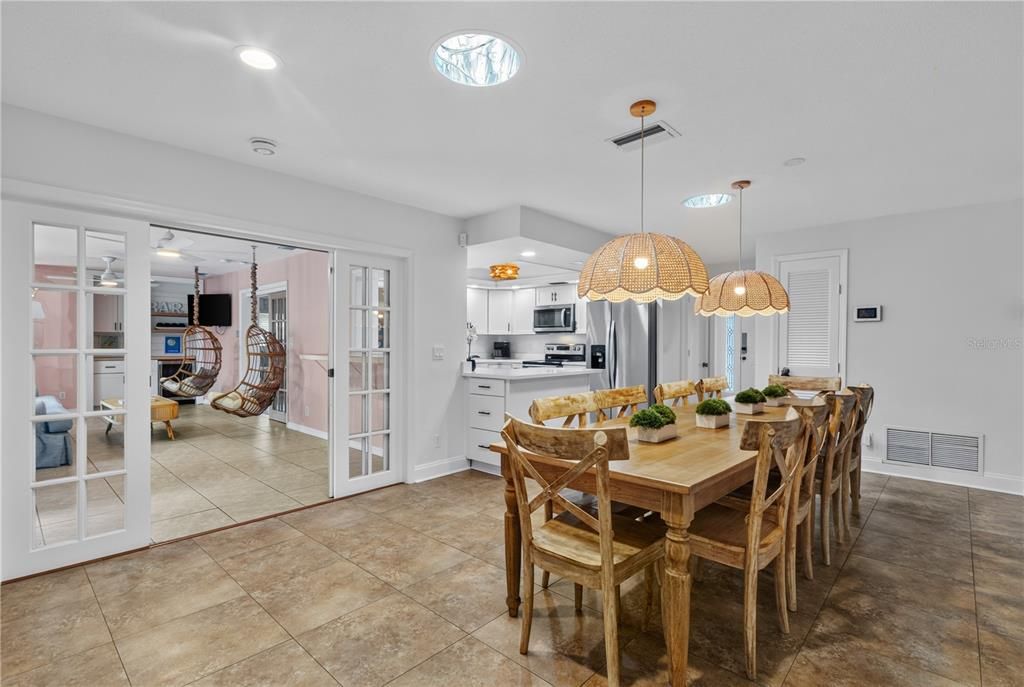 For Sale: $809,000 (4 beds, 3 baths, 2410 Square Feet)