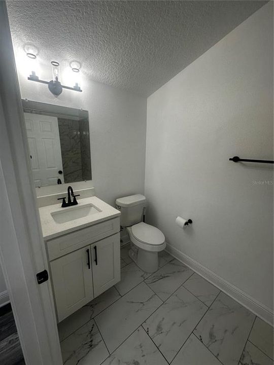 En Venta: $415,000 (3 camas, 2 baños, 1232 Pies cuadrados)
