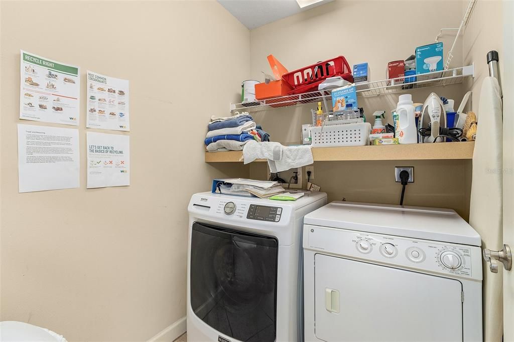 For Rent: $2,000 (3 beds, 2 baths, 1729 Square Feet)