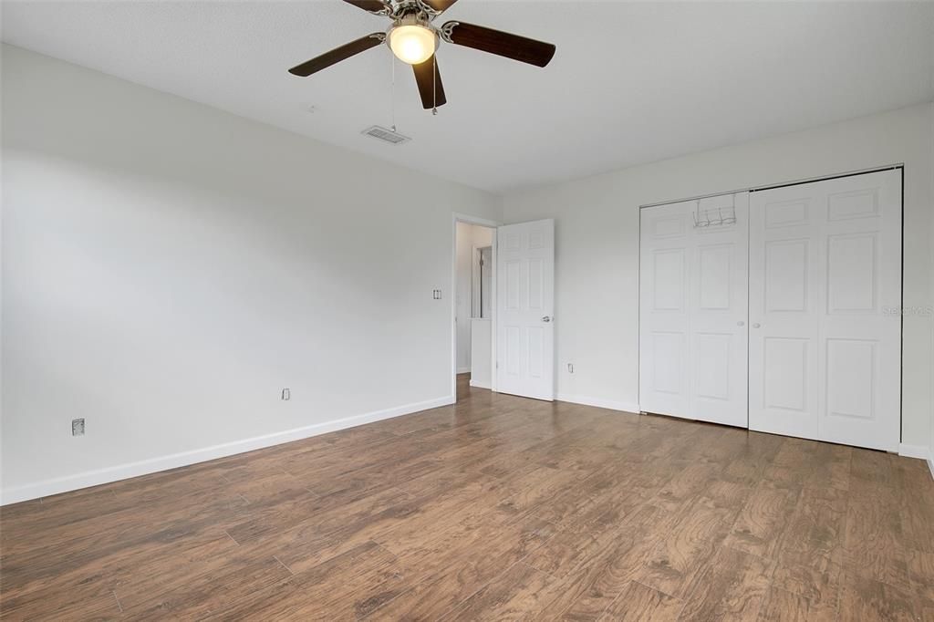 For Sale: $325,000 (4 beds, 2 baths, 2158 Square Feet)