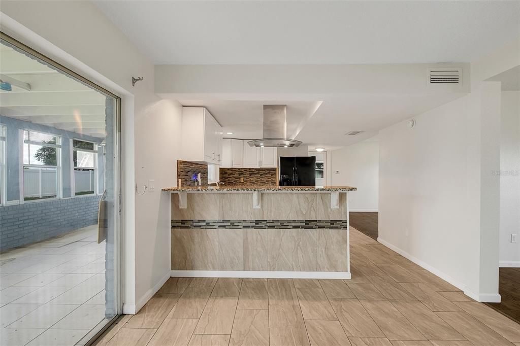For Sale: $325,000 (4 beds, 2 baths, 2158 Square Feet)
