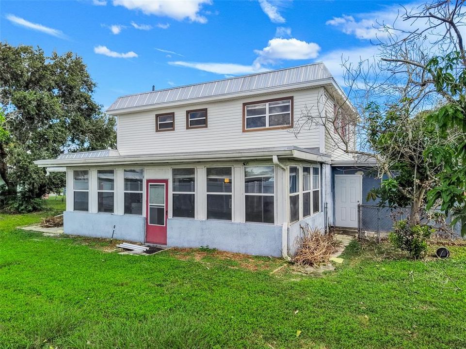 For Sale: $325,000 (4 beds, 2 baths, 2158 Square Feet)