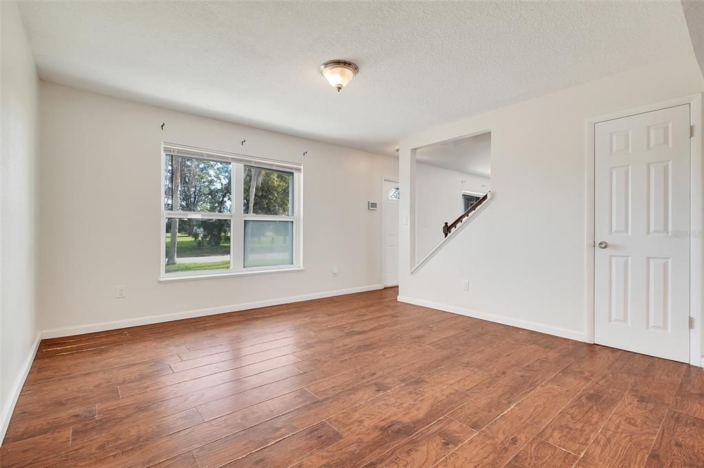For Sale: $325,000 (4 beds, 2 baths, 2158 Square Feet)