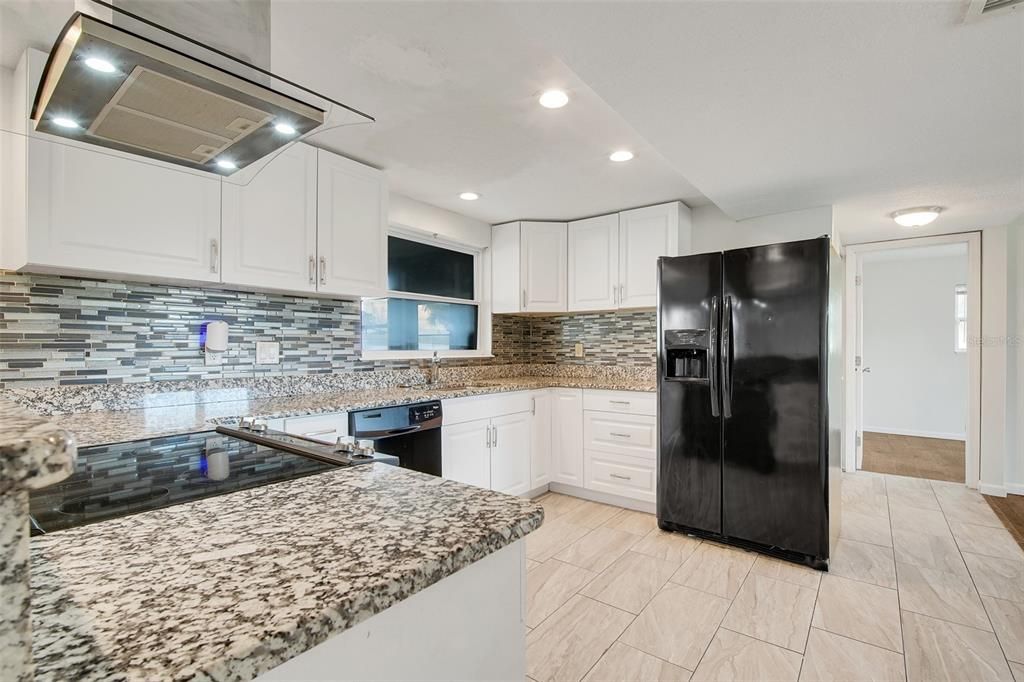 For Sale: $325,000 (4 beds, 2 baths, 2158 Square Feet)
