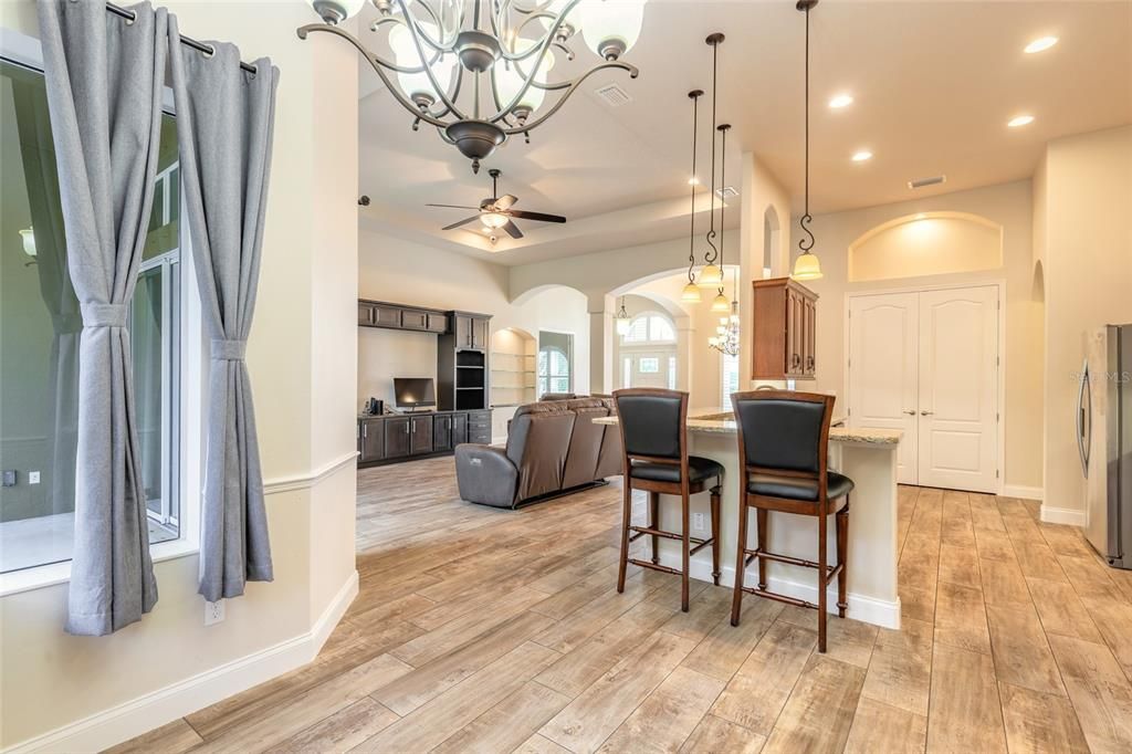 Active With Contract: $599,888 (3 beds, 2 baths, 2744 Square Feet)