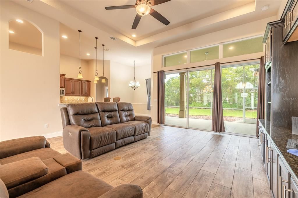 Active With Contract: $599,888 (3 beds, 2 baths, 2744 Square Feet)
