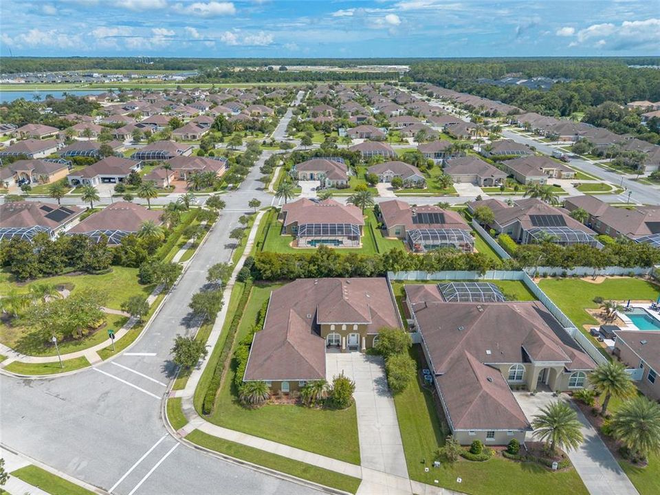 Active With Contract: $599,888 (3 beds, 2 baths, 2744 Square Feet)
