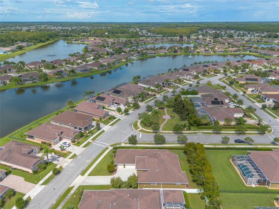 Active With Contract: $599,888 (3 beds, 2 baths, 2744 Square Feet)