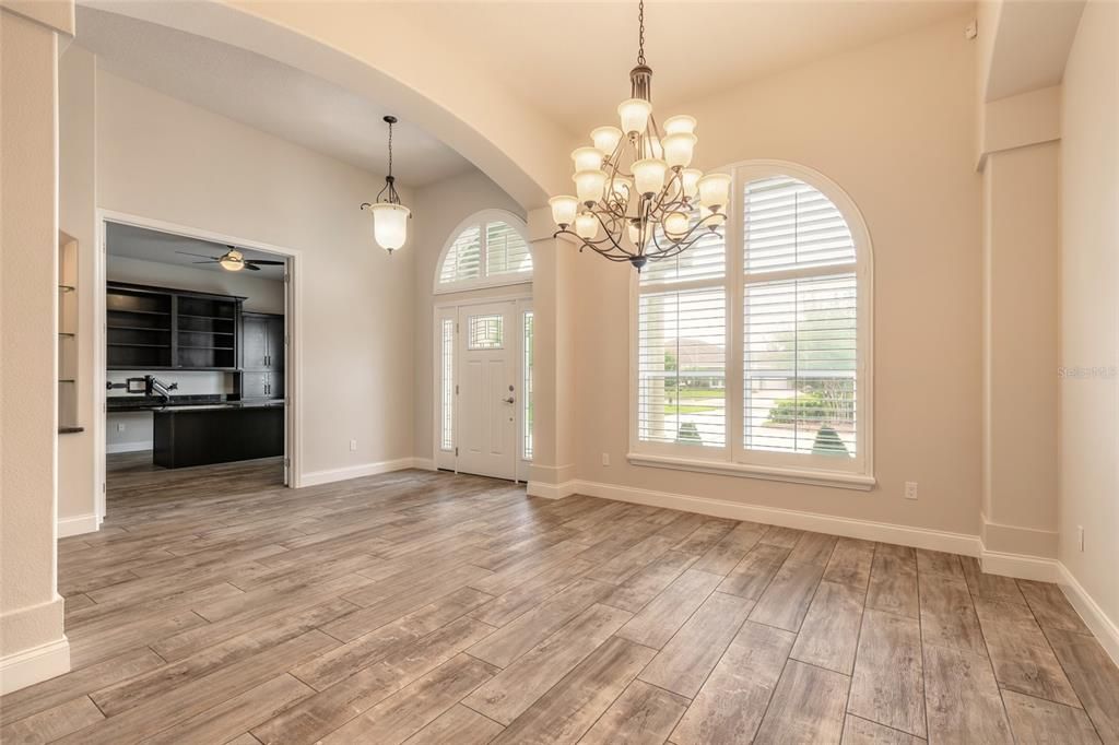 Active With Contract: $599,888 (3 beds, 2 baths, 2744 Square Feet)