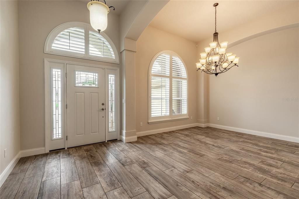 Active With Contract: $599,888 (3 beds, 2 baths, 2744 Square Feet)