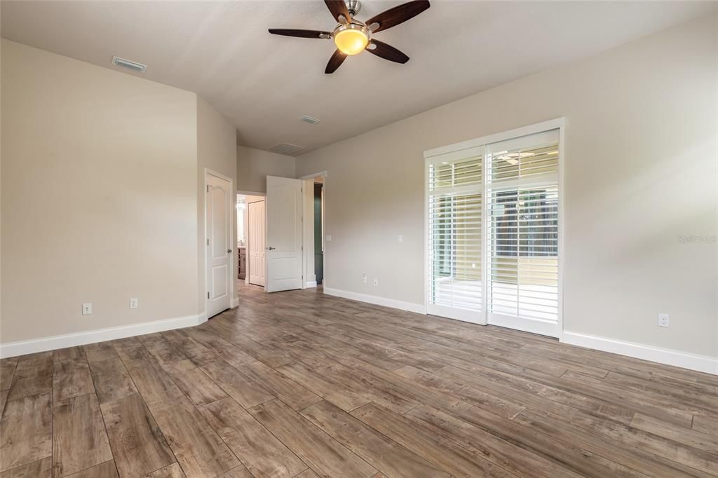 Active With Contract: $599,888 (3 beds, 2 baths, 2744 Square Feet)