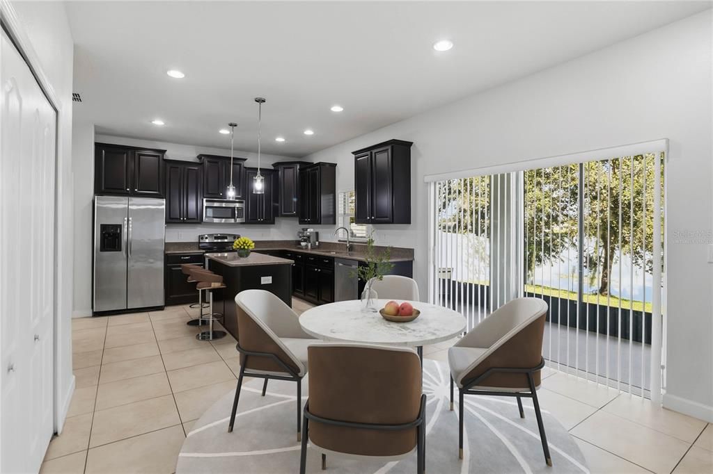 Activo con contrato: $650,000 (5 camas, 3 baños, 3774 Pies cuadrados)