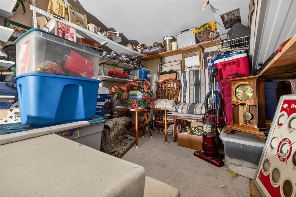 For Sale: $159,900 (2 beds, 2 baths, 756 Square Feet)