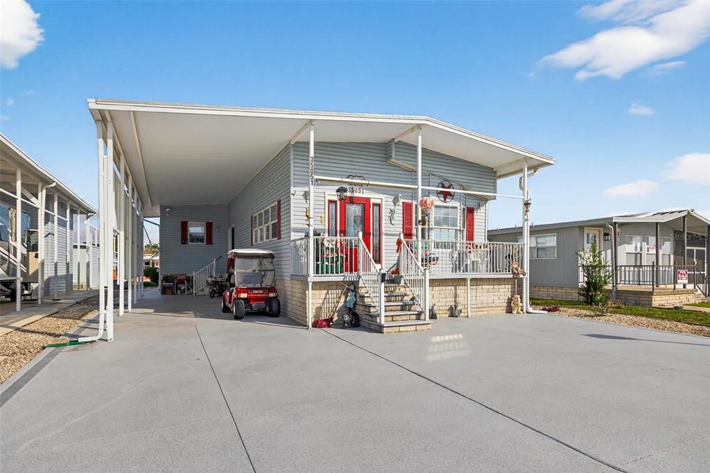 For Sale: $159,900 (2 beds, 2 baths, 756 Square Feet)