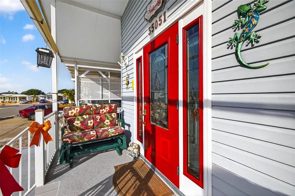 For Sale: $159,900 (2 beds, 2 baths, 756 Square Feet)