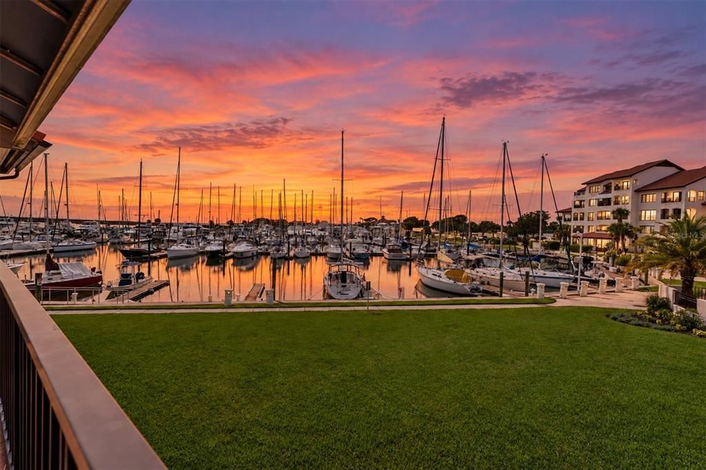 For Sale: $685,000 (2 beds, 2 baths, 1480 Square Feet)