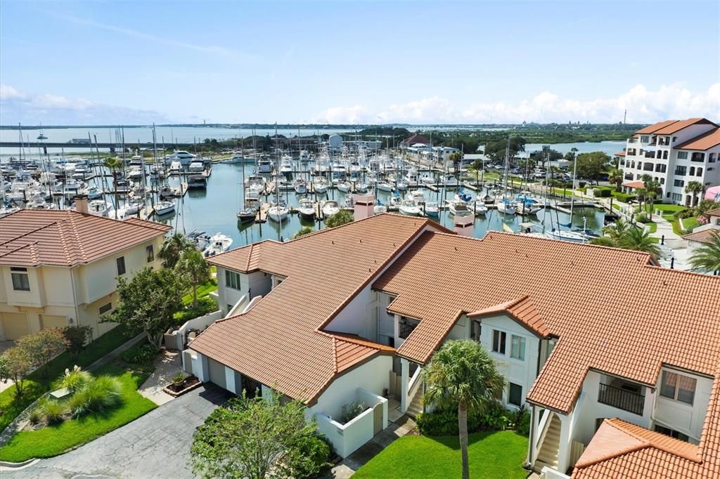 For Sale: $685,000 (2 beds, 2 baths, 1480 Square Feet)