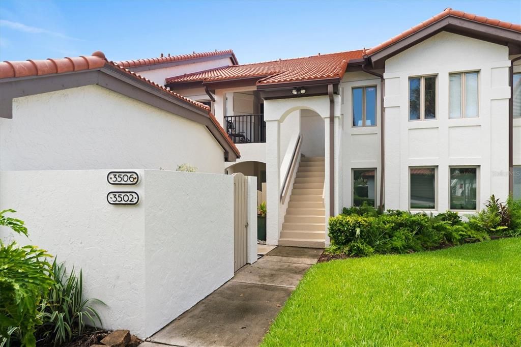For Sale: $685,000 (2 beds, 2 baths, 1480 Square Feet)