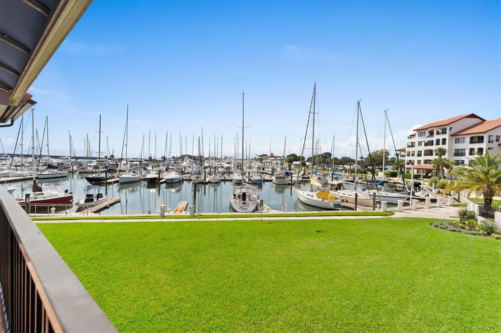 For Sale: $685,000 (2 beds, 2 baths, 1480 Square Feet)