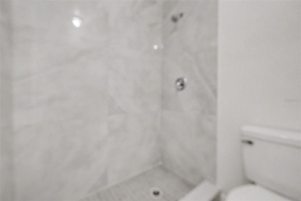 En Venta: $250,000 (2 camas, 2 baños, 870 Pies cuadrados)