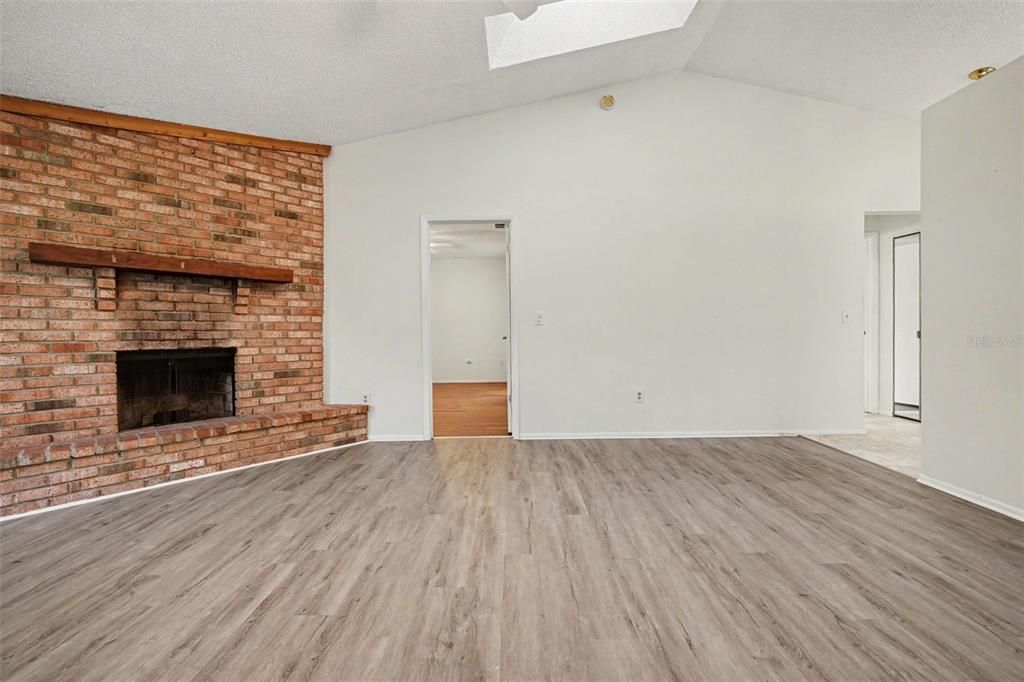 En Venta: $250,000 (2 camas, 2 baños, 870 Pies cuadrados)