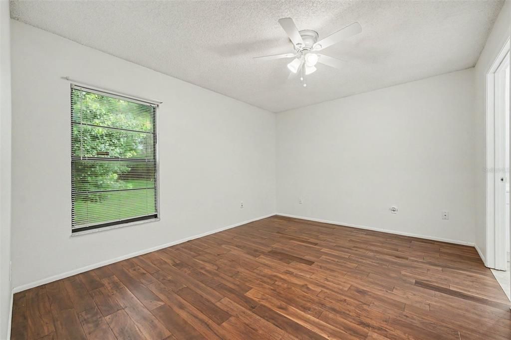 En Venta: $250,000 (2 camas, 2 baños, 870 Pies cuadrados)