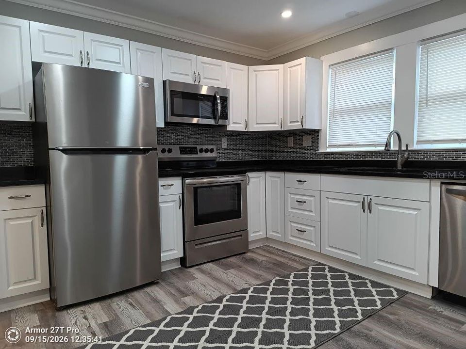В аренду: $2,600 (2 спален, 1 ванн, 1272 Квадратных фут)