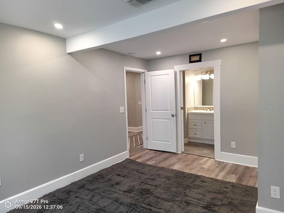 В аренду: $2,600 (2 спален, 1 ванн, 1272 Квадратных фут)