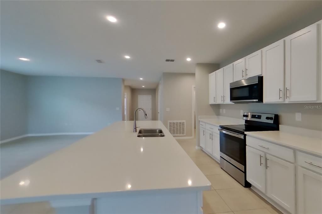 В аренду: $2,499 (4 спален, 3 ванн, 2106 Квадратных фут)
