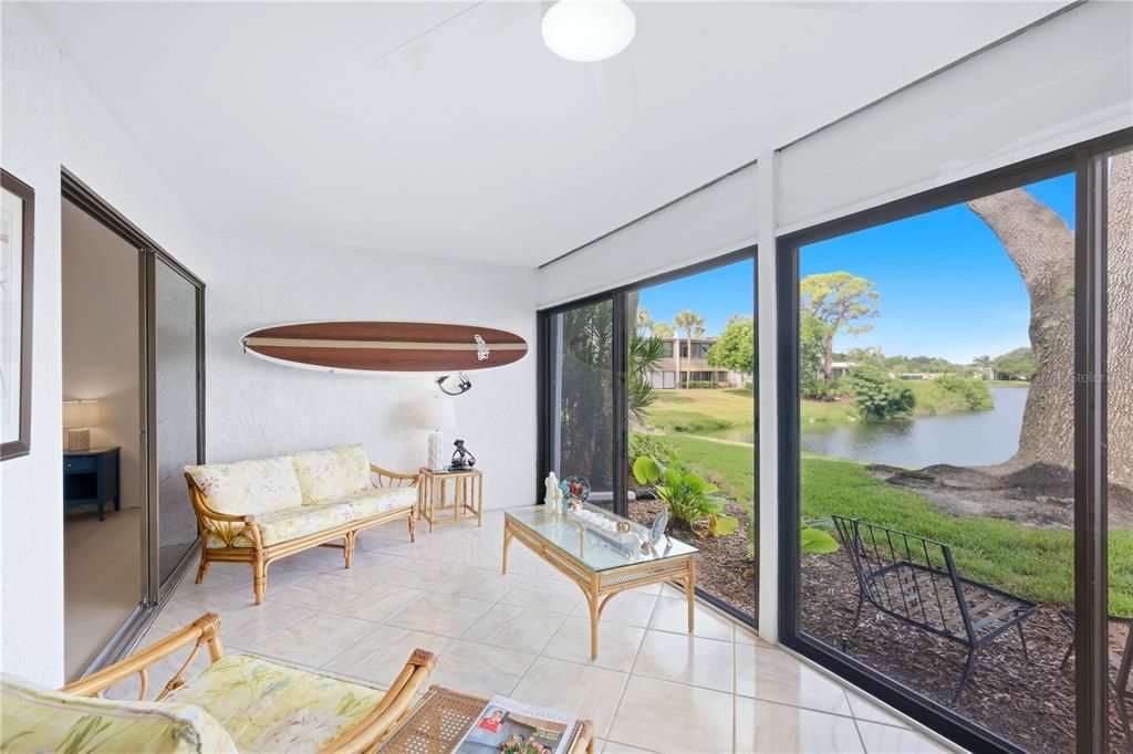 For Sale: $335,000 (2 beds, 2 baths, 1304 Square Feet)
