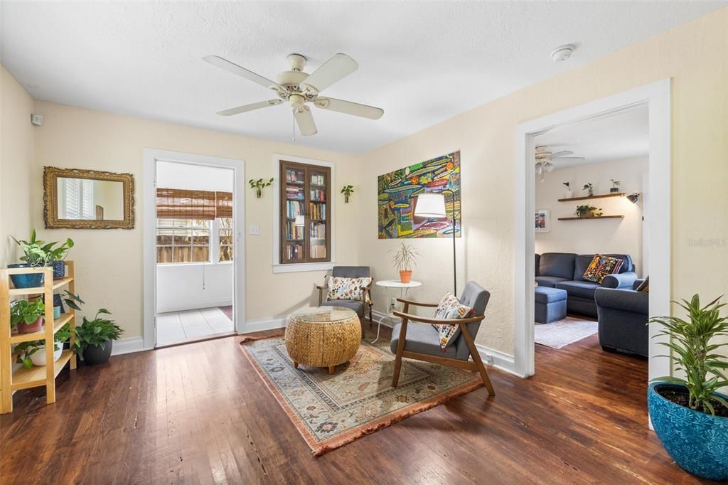 En Venta: $539,000 (3 camas, 2 baños, 1072 Pies cuadrados)