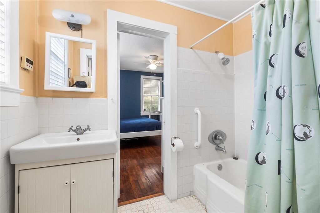 En Venta: $539,000 (3 camas, 2 baños, 1072 Pies cuadrados)