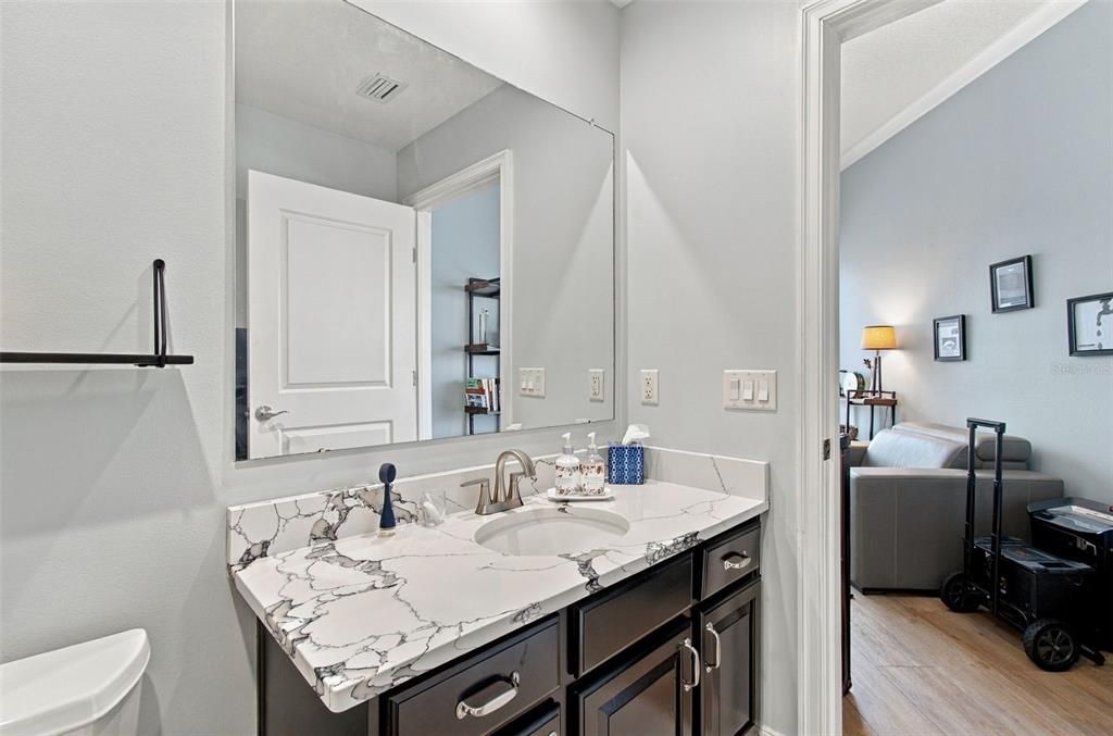 For Sale: $650,000 (2 beds, 2 baths, 1338 Square Feet)