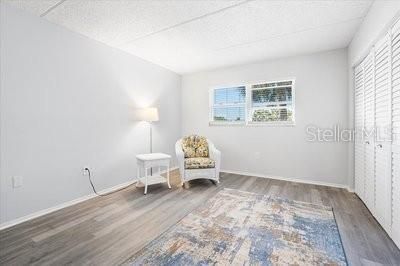 For Sale: $145,000 (2 beds, 1 baths, 935 Square Feet)