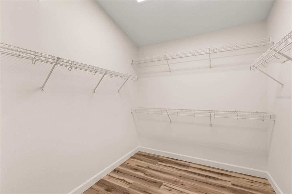 En Venta: $385,000 (2 camas, 2 baños, 1661 Pies cuadrados)