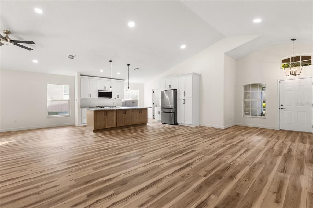 En Venta: $385,000 (2 camas, 2 baños, 1661 Pies cuadrados)