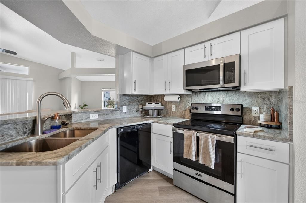 En Venta: $335,000 (3 camas, 2 baños, 1444 Pies cuadrados)
