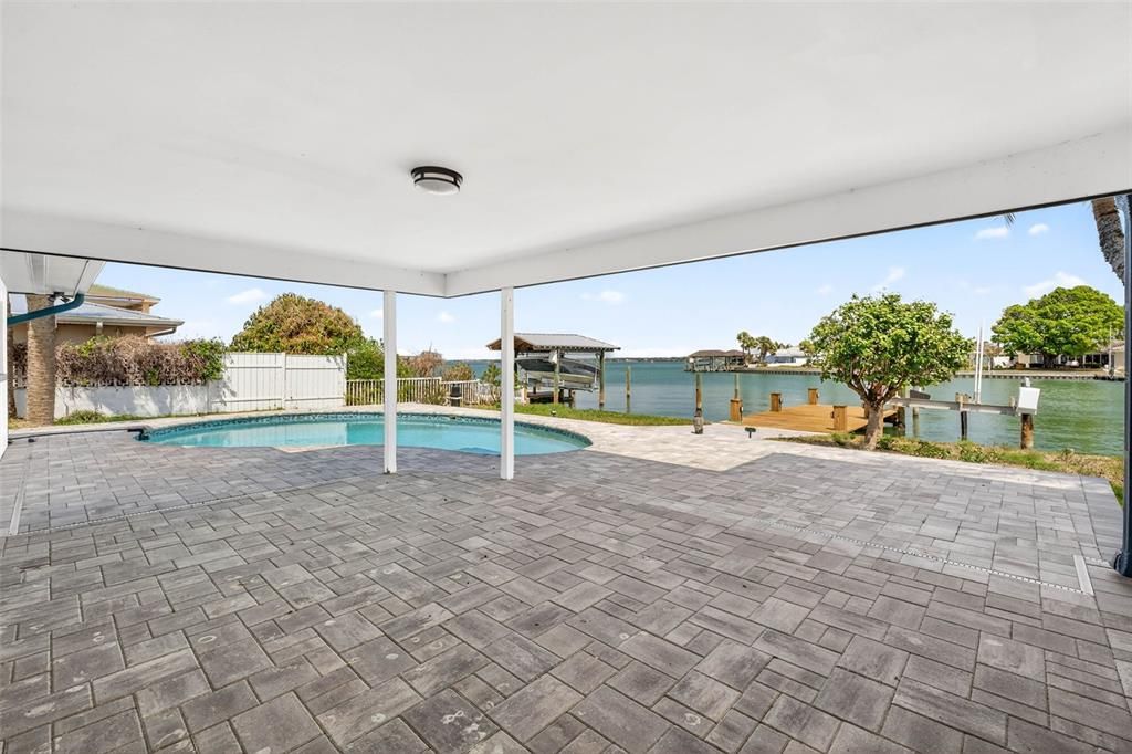 En Venta: $1,995,000 (4 camas, 3 baños, 2790 Pies cuadrados)