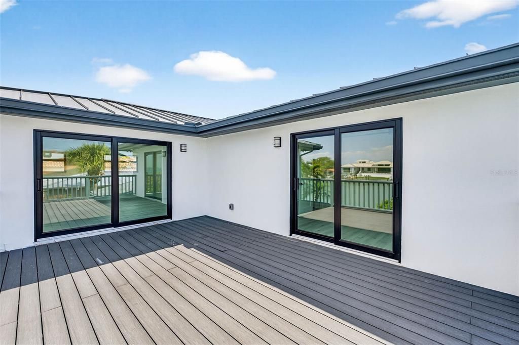 En Venta: $1,995,000 (4 camas, 3 baños, 2790 Pies cuadrados)