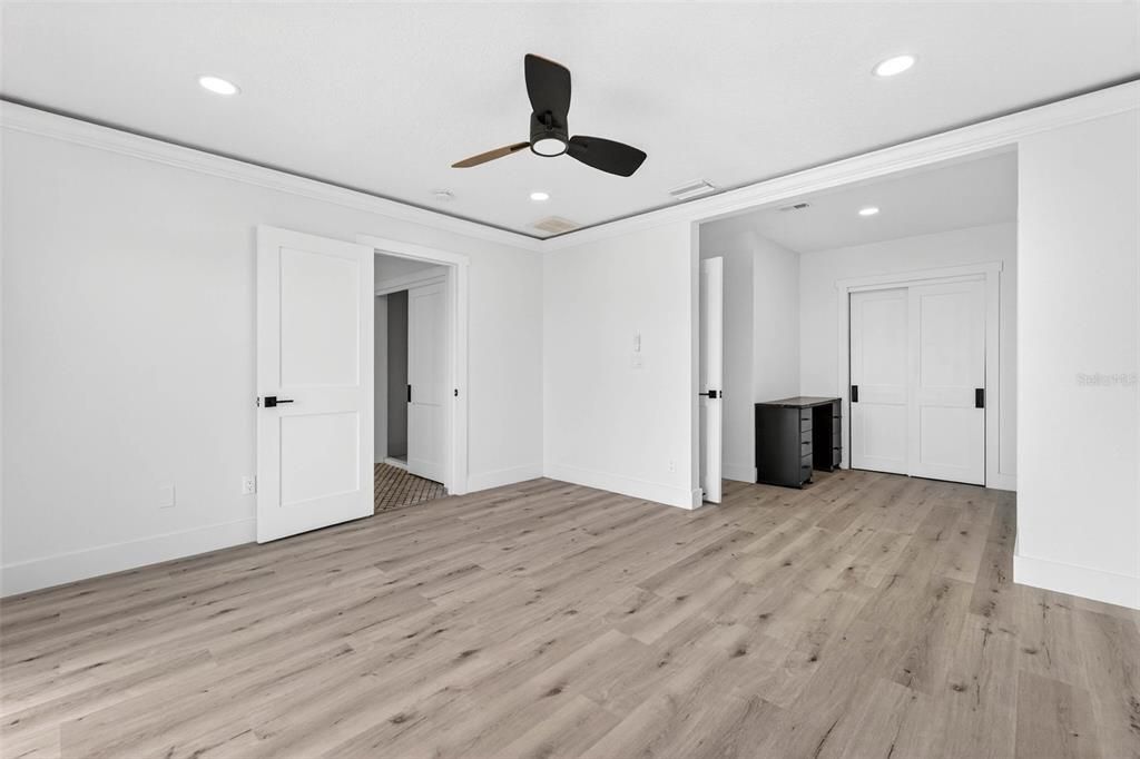 En Venta: $1,995,000 (4 camas, 3 baños, 2790 Pies cuadrados)