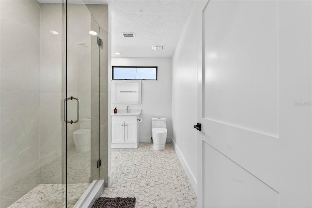En Venta: $1,995,000 (4 camas, 3 baños, 2790 Pies cuadrados)
